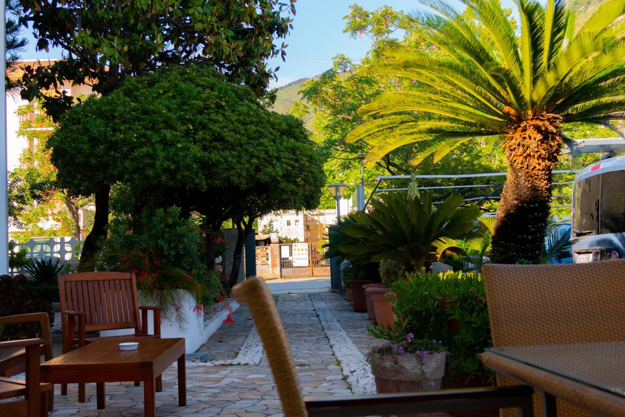 Hotel Garden Praia a Mare Dış mekan fotoğraf