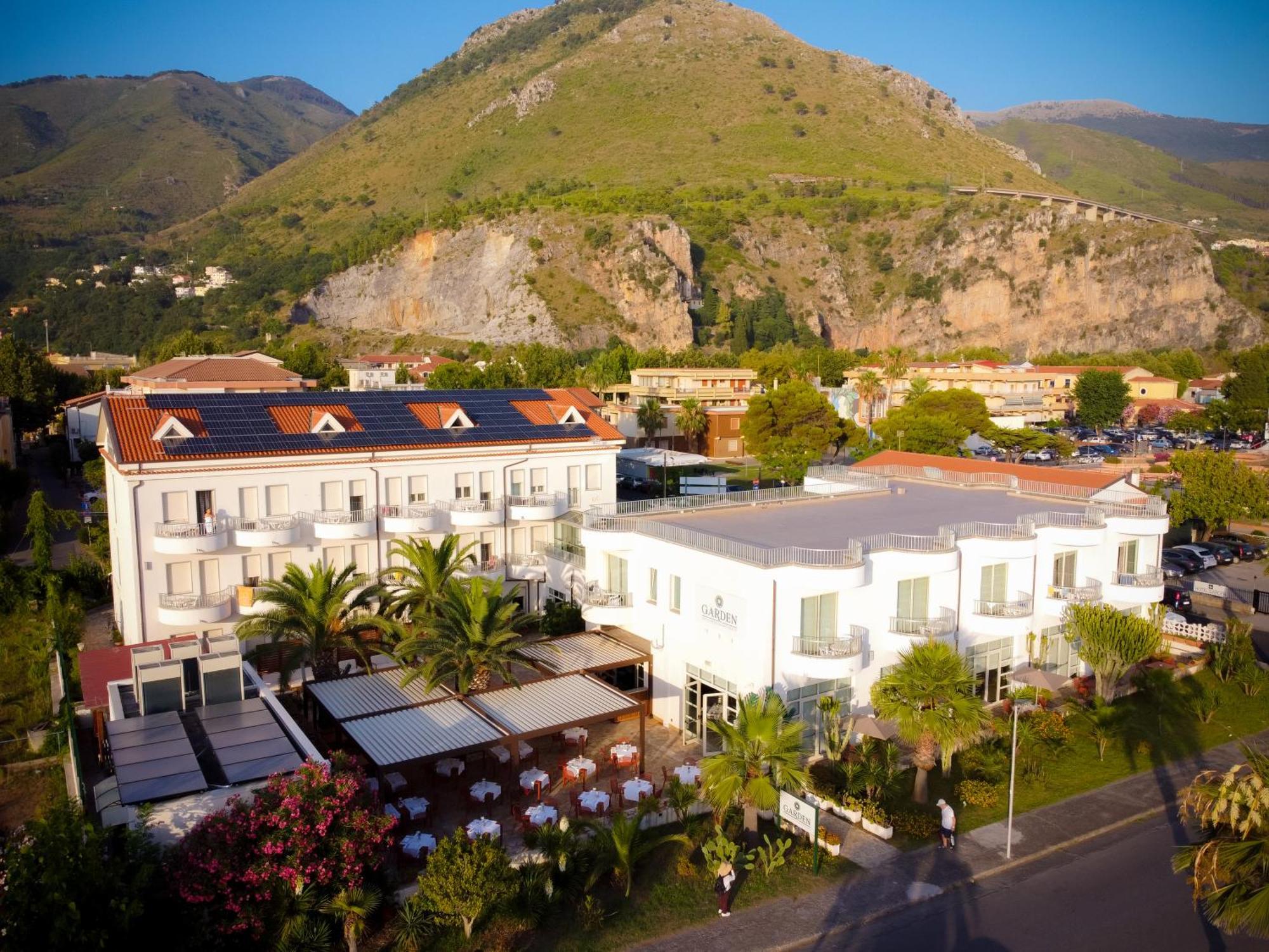 Hotel Garden Praia a Mare Dış mekan fotoğraf